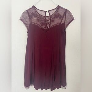 Elegant Burgundy Lace Women's Shift Dress